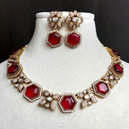 Handmade Brass Metal Jewellery Ruby Hexagon Necklace Set